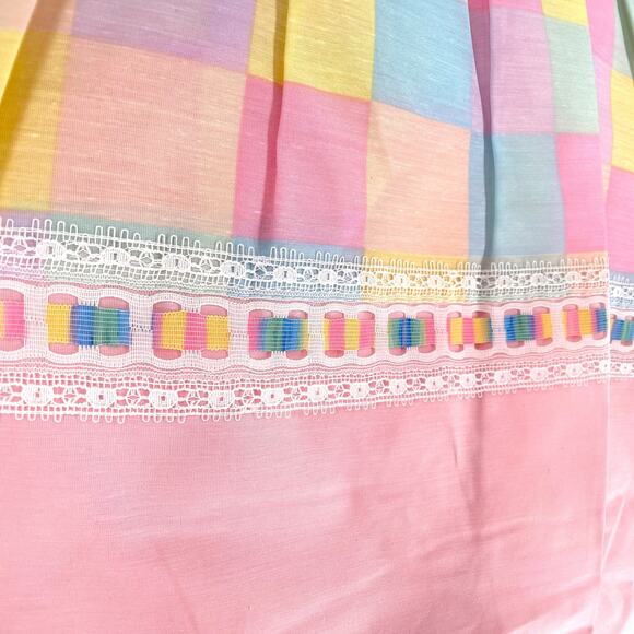 Vintage Full Pastel Patchwork Quilted Ruffled Bedspread Linda Ruffle Coverlet - Picture 5 of 12